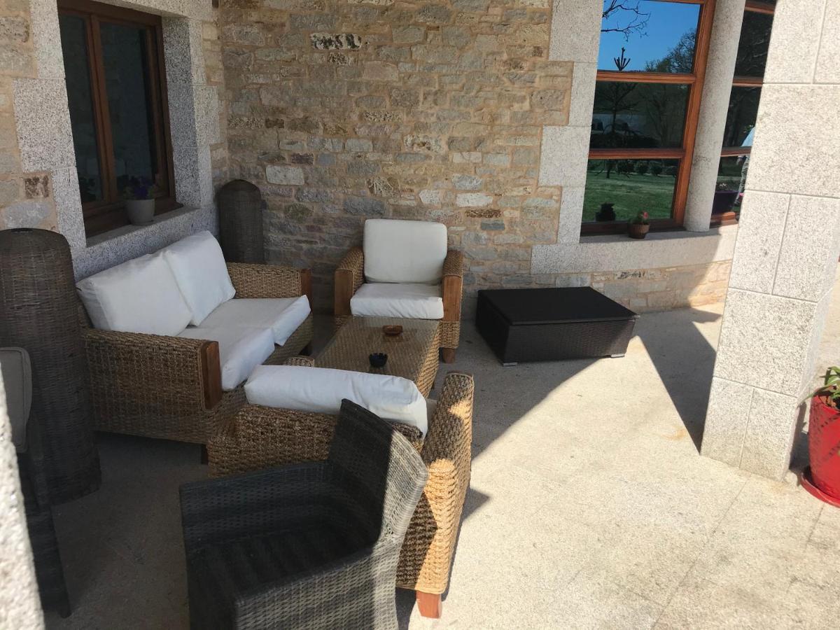 Hotel Batan Vilalba Bagian luar foto
