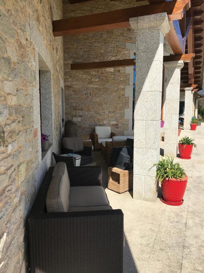 Hotel Batan Vilalba Bagian luar foto