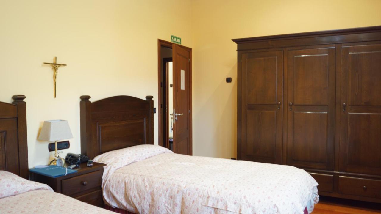 Hotel Batan Vilalba Bagian luar foto